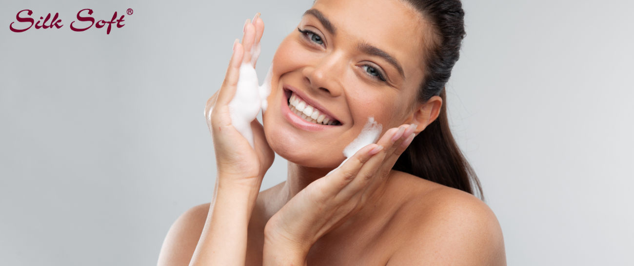 Best Cleanser for Oily Skin in India: Ingredients That Actually Work Silk Soft